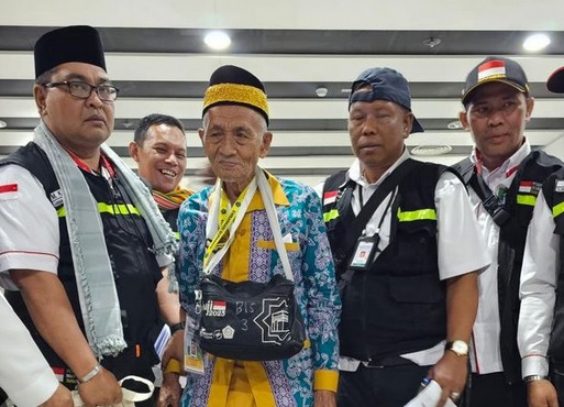 Harun, Jemaah Haji Tertua Indonesia Berusia 119 Tahun Tiba di Madinah